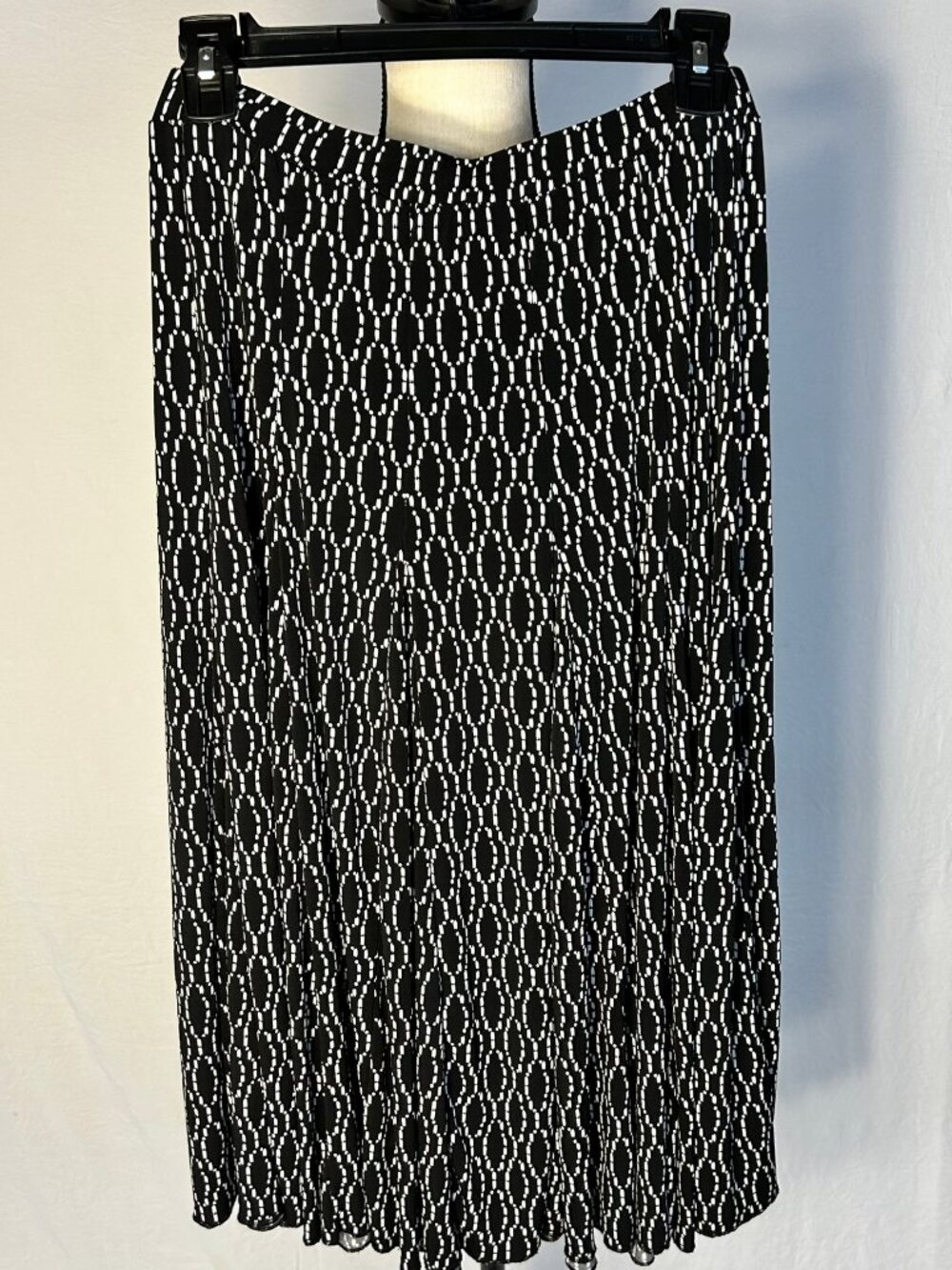 Premise Black and white skirt Women Size Small